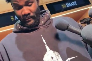 艾顿谈湖火对决：每次都很激烈！会是防守大战！我们得上强度！